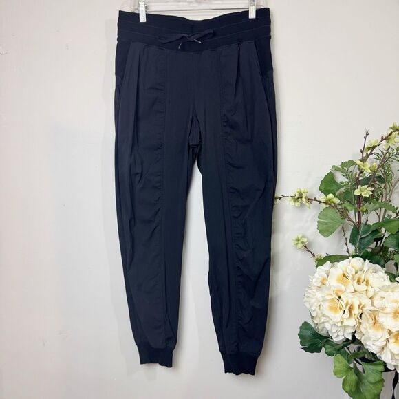 Lululemon Dance Studio Mid-Rise Jogger |  Large 10 |  Black - Picture 1 of 14